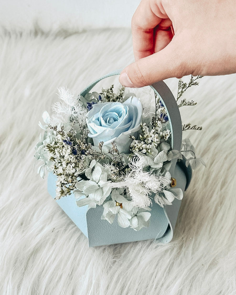 Twin Bundle: 1 stalk preserved rose basket